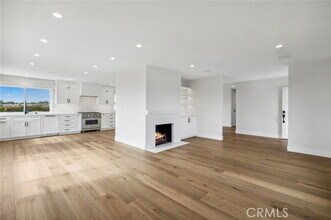 1027 Tiller Way in Newport Beach, CA - Building Photo - Building Photo