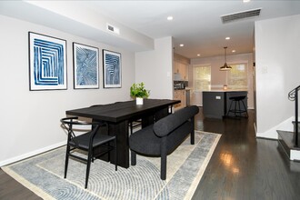 4427 1/2 MacArthur Blvd NW, Unit B in Washington, DC - Building Photo - Building Photo