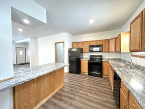 113 E 5th St in Duluth, MN - Building Photo - Building Photo