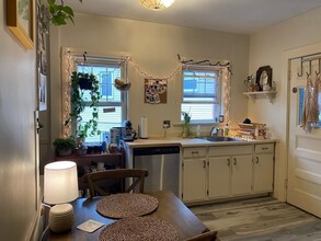 17 Ames St, Unit 1 in Somerville, MA - Building Photo - Building Photo