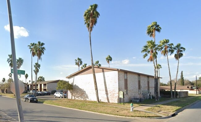 El Jardin Apartments