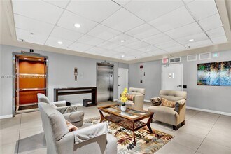 145 SE 25th Rd in Miami, FL - Building Photo - Building Photo