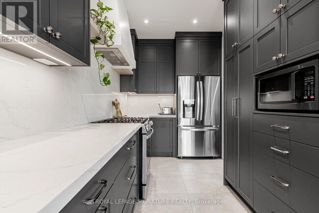 property at 171 Wolf Creek Crescent