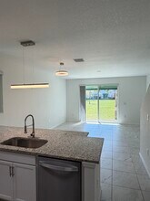 6280 SW 47th Ct in Davie, FL - Foto de edificio - Building Photo