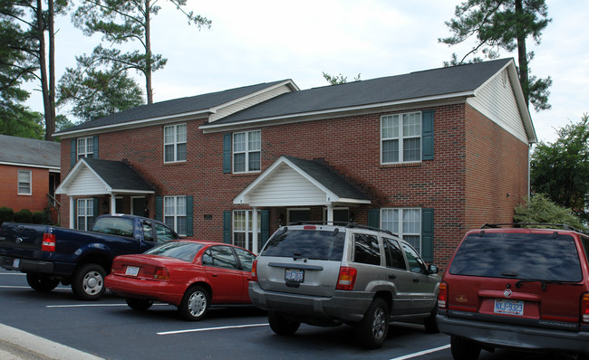 592 Lambert St in Fayetteville, NC - Building Photo - Building Photo