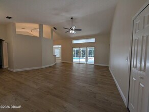 3725 Sunrise Oaks Dr in Port Orange, FL - Building Photo - Building Photo