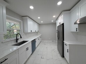 4928 Showalter Rd NW in Roanoke, VA - Building Photo - Building Photo