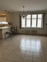 24 E 31st St in Bayonne, NJ - Building Photo - Building Photo