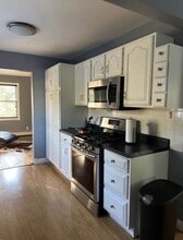 1940 E Cedarwood Cir in Round Lake Heights, IL - Foto de edificio - Building Photo