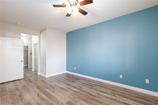 property at 905 Domnus Ln