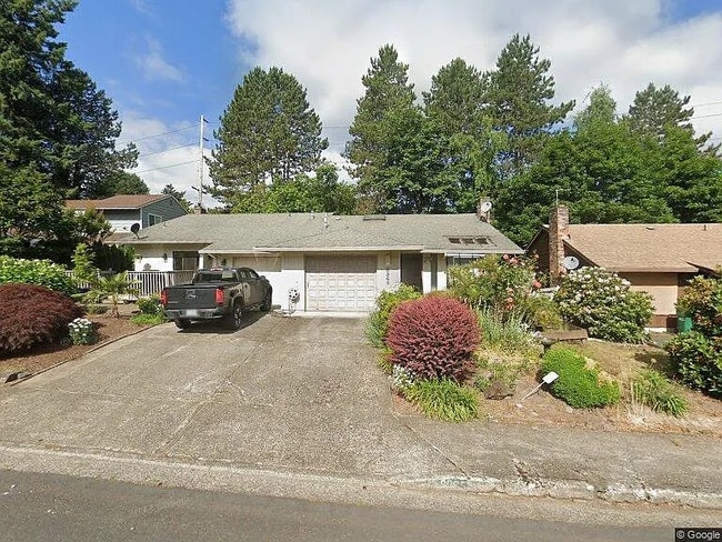 6065 SW 68th Ct