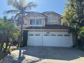 31782 Vía Del Viento in Trabuco Canyon, CA - Building Photo