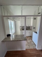 25 Bennett Ave, Unit 2 in Long Beach, CA - Building Photo - Building Photo