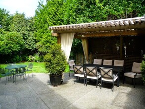 4089 Marine Dr SW in Vancouver, BC - Building Photo - Building Photo