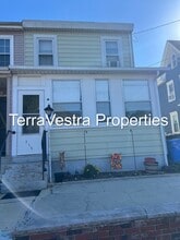 215 Maple Ave in Westville, NJ - Building Photo - Building Photo