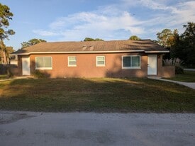 451 N Willowwood Point in Crystal River, FL - Building Photo