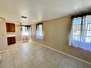 15873 N St in Mojave, CA - Building Photo - Building Photo