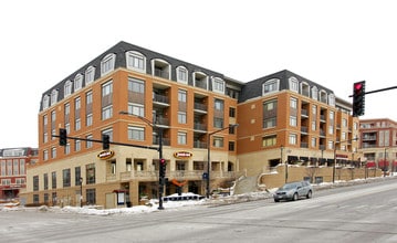 510-608 W Touhy Ave in Park Ridge, IL - Building Photo - Building Photo