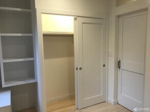 328 E 59th St, Unit 10 in New York, NY - Building Photo - Building Photo