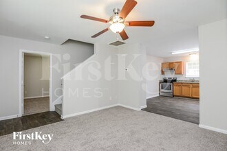 8723 Sharonbrook Dr in Charlotte, NC - Building Photo - Building Photo