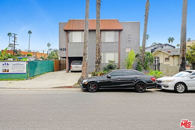 property at 1426 Cochran Ave