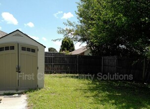 2208 SW 138th St in Oklahoma City, OK - Building Photo - Building Photo