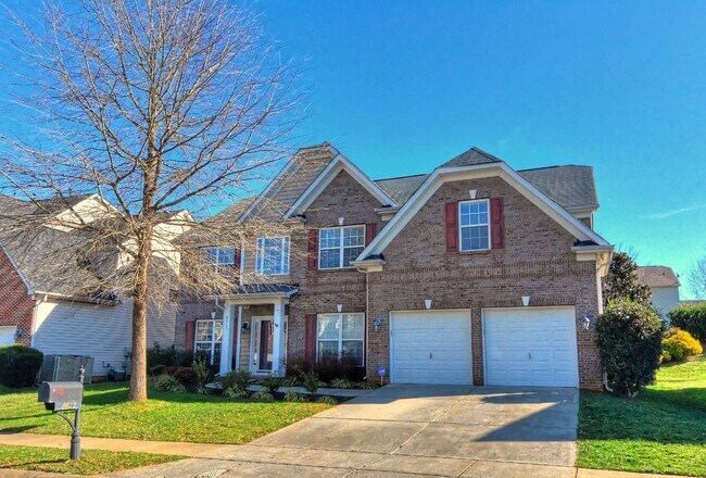 8827 SedgeBurn Dr in Charlotte, NC - Building Photo - Building Photo