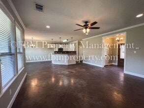 307 Centennial Ave in Ennis, TX - Building Photo - Building Photo