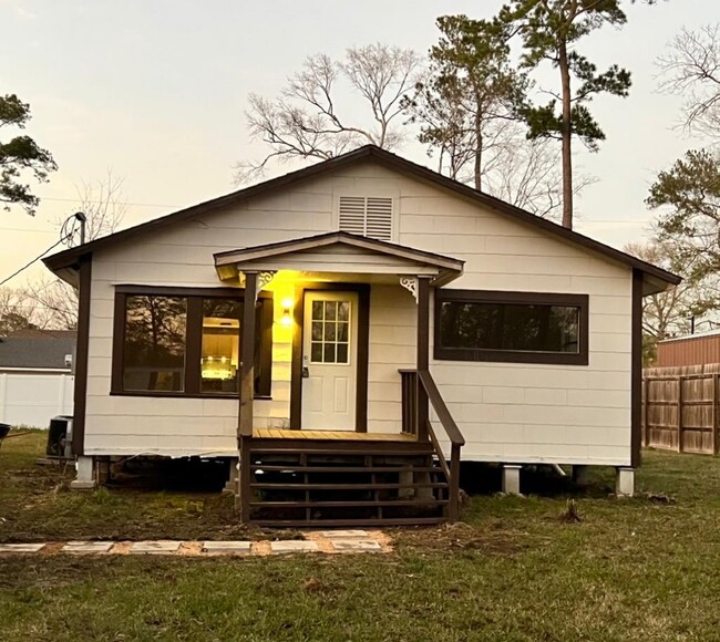 8437 Wingfield Dr in Lumberton, TX - Building Photo - Building Photo