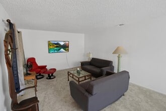 77900 Michigan Dr, Unit C7 in Palm Desert, CA - Building Photo - Building Photo