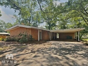 2701 Stillwell Dr in Texarkana, TX - Building Photo - Building Photo