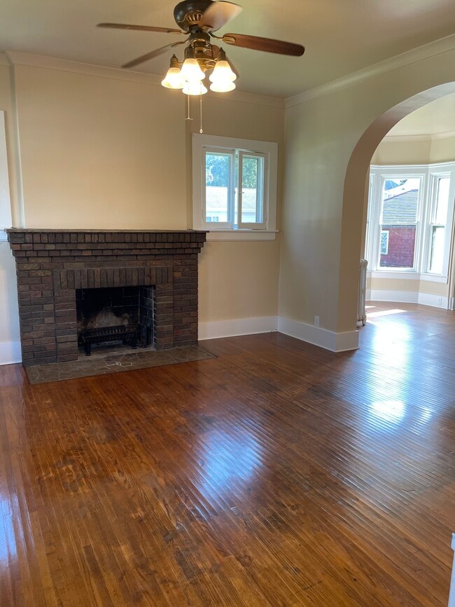 1701 Orchard St in Burlington, IA - Building Photo - Building Photo