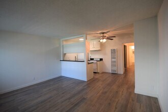 12255 Burbank Blvd in Los Angeles, CA - Building Photo - Building Photo