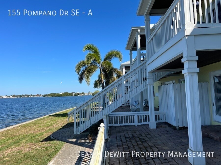155 Pompano Dr SE in St. Petersburg, FL - Building Photo