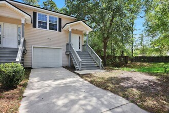 8301 Homeport Ct in Jacksonville, FL - Building Photo - Building Photo