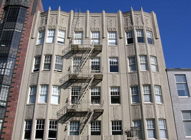 2340 Pacific Ave in San Francisco, CA - Building Photo - Building Photo