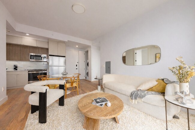 2715 Fulton St in Brooklyn, NY - Building Photo - Building Photo