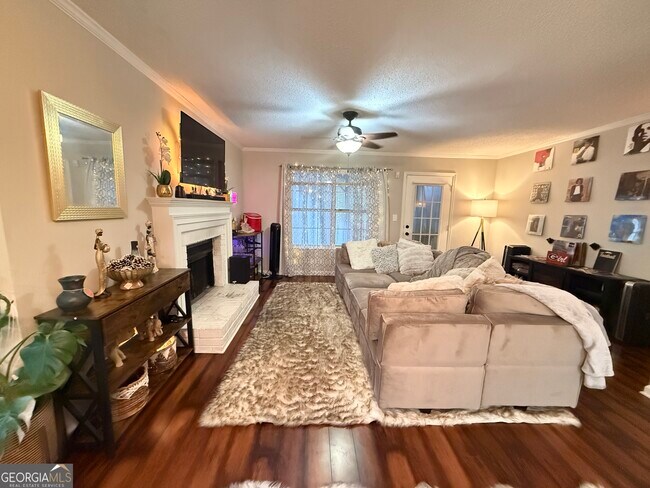 5045 Laurel Springs Way SE in Smyrna, GA - Building Photo - Building Photo