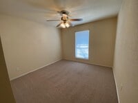 1310 Dustin Dr photo'