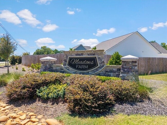 property at 737 Woody Dr