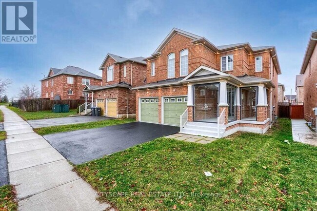 769 White Clover Way in Mississauga, ON - Building Photo - Building Photo