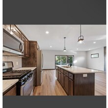 10277 3rd St NE in Blaine, MN - Building Photo - Building Photo