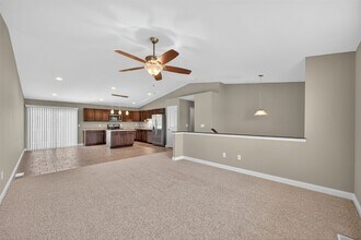 303 Shadow Trace Dr in Wentzville, MO - Building Photo - Building Photo
