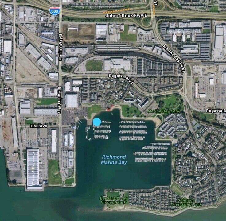 119 Commodore Dr in Richmond, CA - Foto de edificio