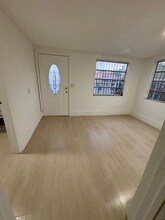 2035 NW 26th St in Miami, FL - Building Photo - Building Photo