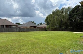 110 Arrow Path Dr in Huntsville, AL - Building Photo - Building Photo