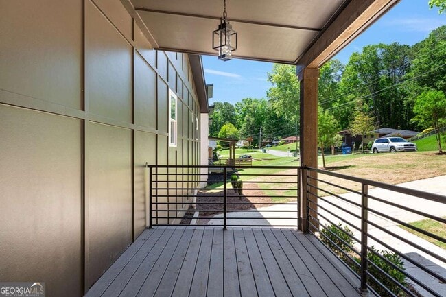 977 Fleetwood Cir SW in Atlanta, GA - Building Photo - Building Photo