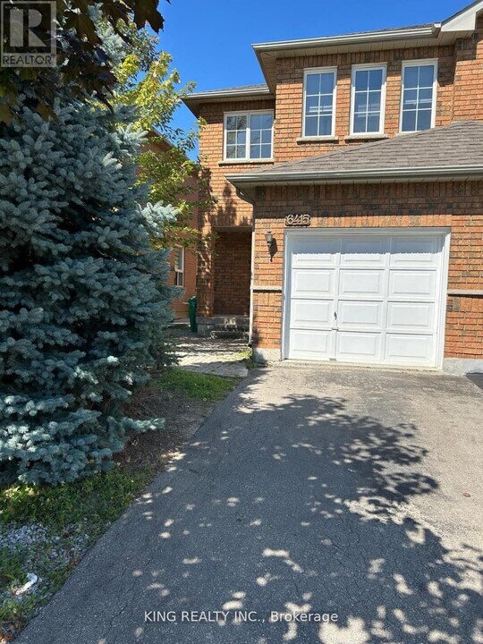 6415 Saratoga Way in Mississauga, ON - Building Photo