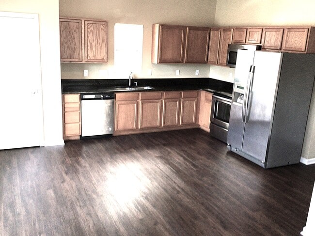 922 Wolfpack Way in Greensboro, NC - Building Photo - Building Photo