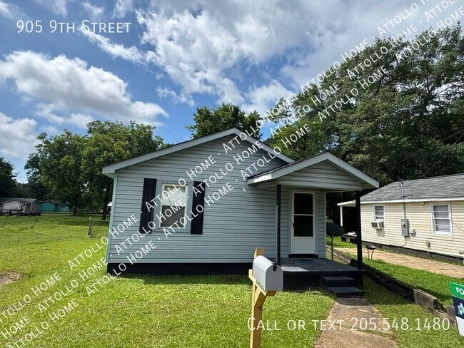 property at 905 9th St